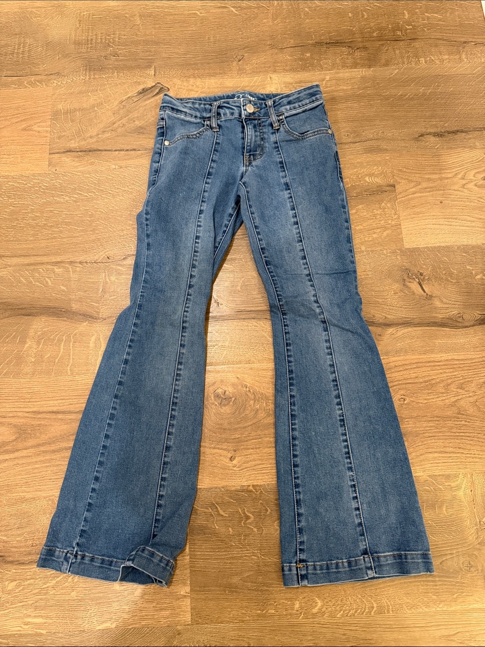 art class Women's Flare Jeans in Medium Blue Wash